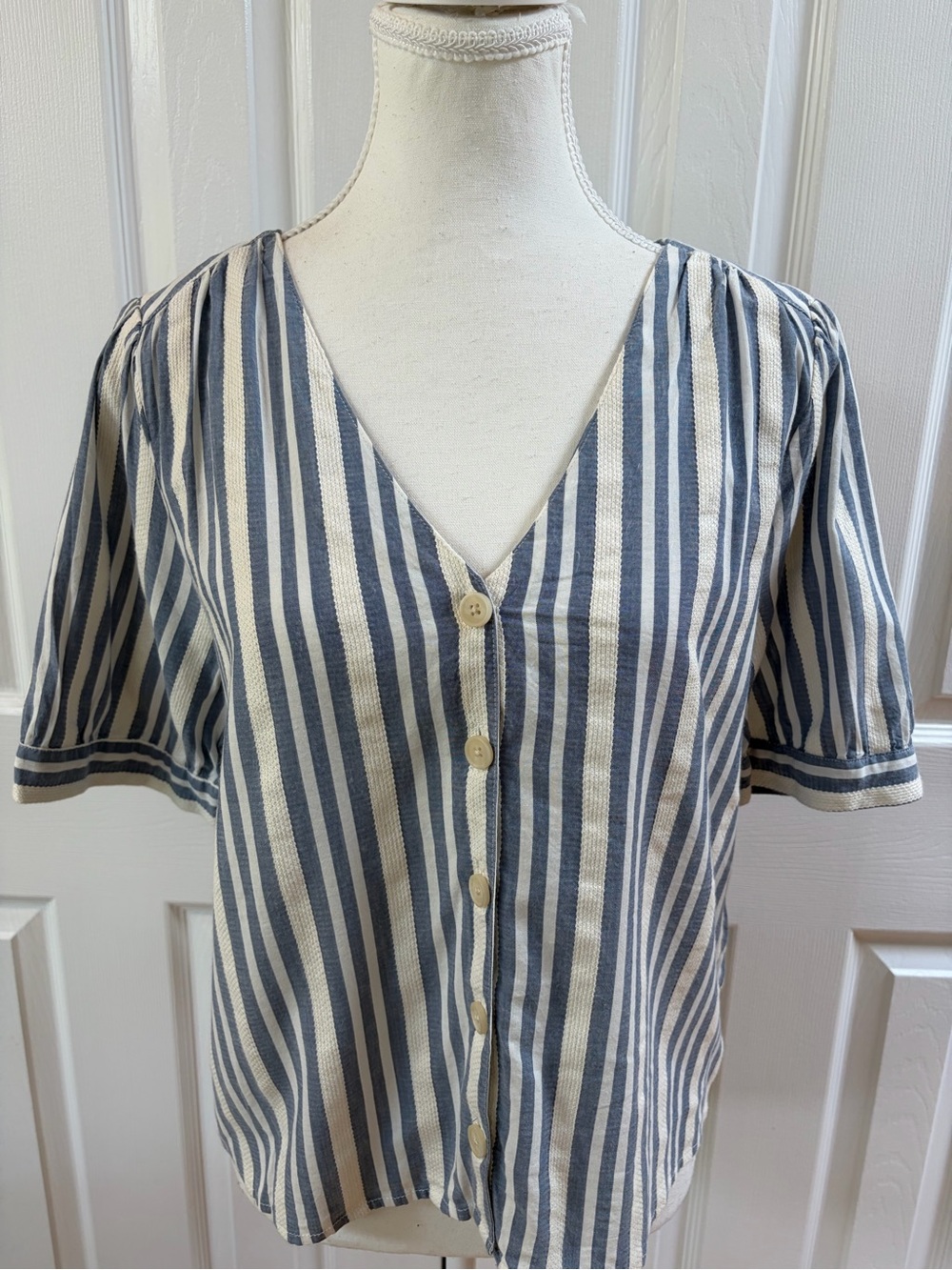 Madewell Plaza Textured  Blue White Vertical Stripe  Button Up Shirt L AN943